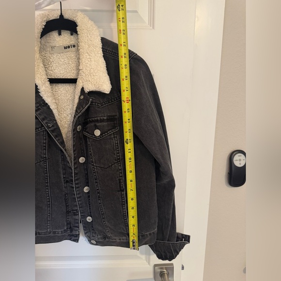 Sherpa Lined Black Denim Jacket - Picture 8 of 9